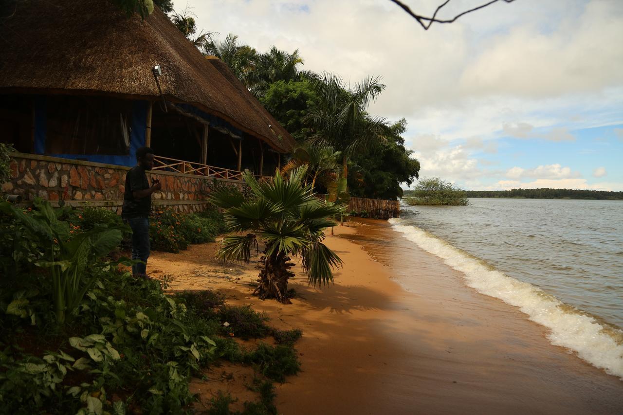 The Palms Beach Hotel And Restaurant Limited Entebbe Esterno foto