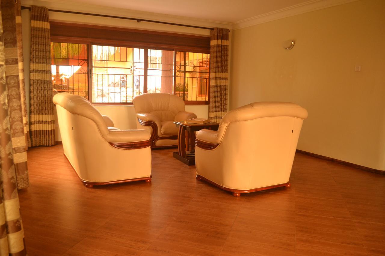 The Palms Beach Hotel And Restaurant Limited Entebbe Esterno foto