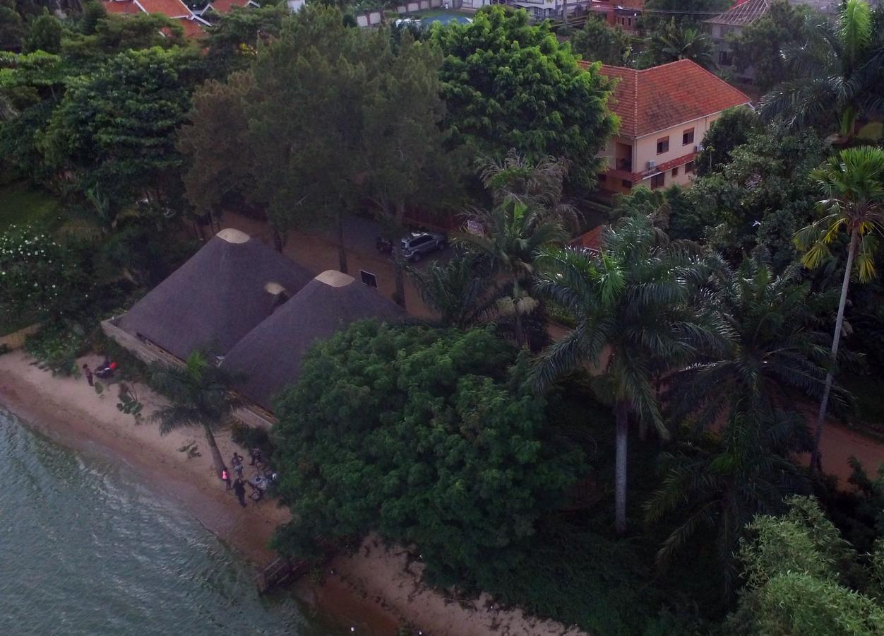 The Palms Beach Hotel And Restaurant Limited Entebbe Esterno foto